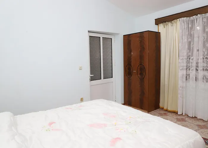 בית הארחה Elena Gorice *