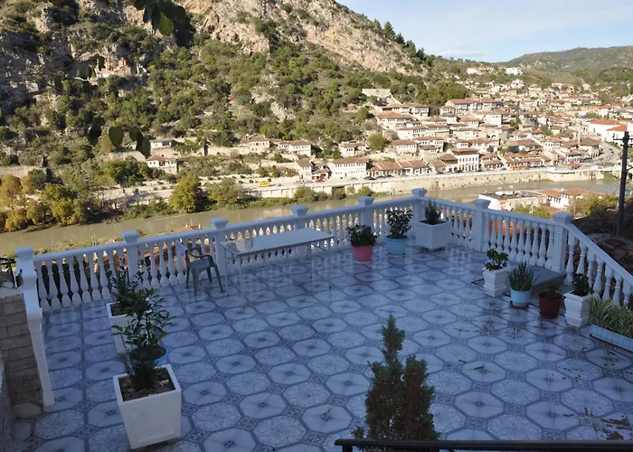 Elena Gorice בית הארחה בראט